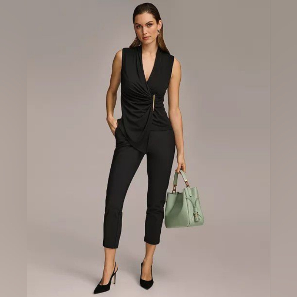 Donna Karan New York Sleeveless V-neck Top In Black Size XL BNWT - Picture 4 of 7